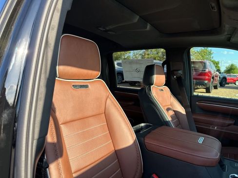 New 2026 GMC Sierra 2500 Denali Ultimate image 15