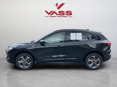 Used 2023 Ford Escape ST-Line w/ Tech Pack #1 image 2
