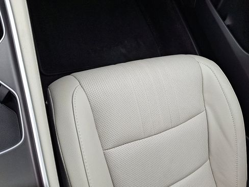 Certified 2019 Honda Accord EX-L image 26