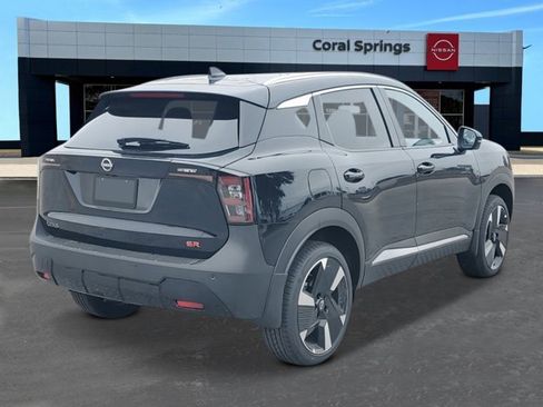 New 2026 Nissan Kicks SR image 4