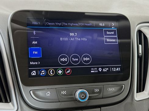 Used 2023 Chevrolet Malibu LT FWD image 14