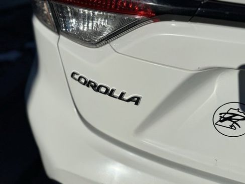 Certified 2022 Toyota Corolla LE image 37