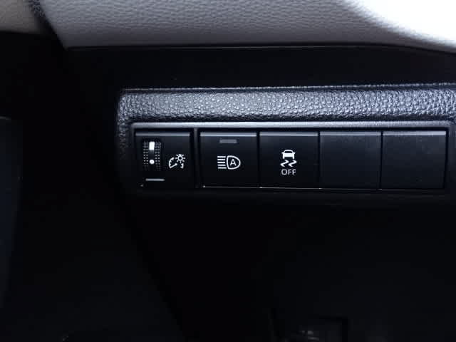 Used 2023 Toyota Corolla SE w/ Carpet Mat Package (TMS) FWD image 40