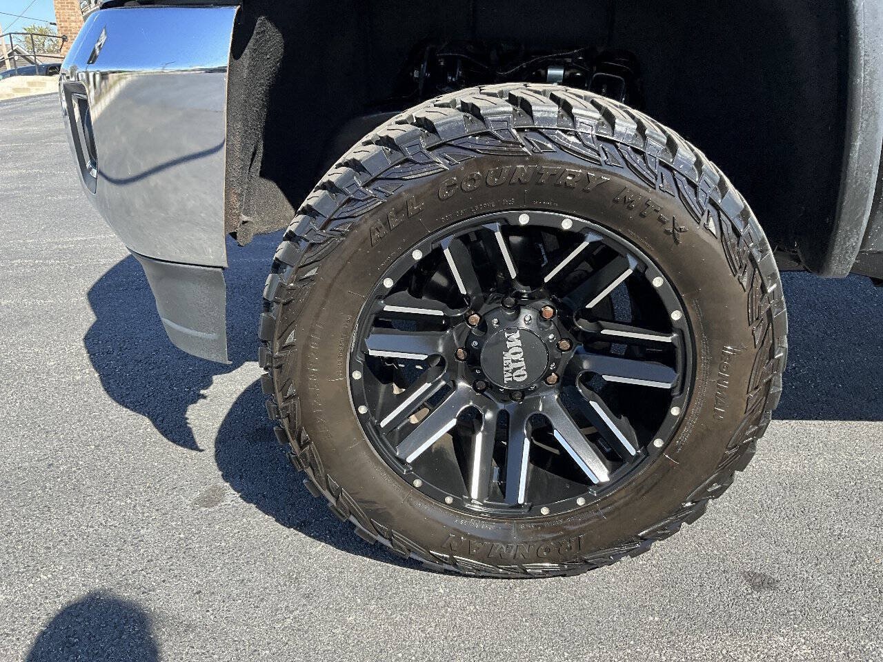 Used 2015 GMC Sierra 2500 SLT w/ Duramax Plus Package AWD/4WD image 18