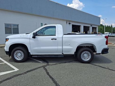 Used 2025 Chevrolet Silverado 1500 W/T w/ WT Value Package AWD/4WD image 8