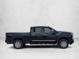 Used 2024 Chevrolet Silverado 2500 High Country AWD/4WD video 4