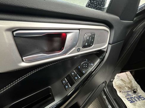 Used 2022 Ford Explorer ST w/ Equipment Group 401A AWD/4WD image 15
