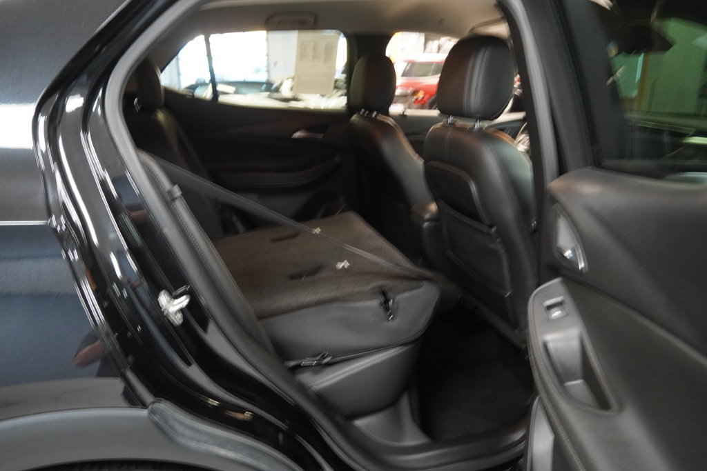 Used 2020 Buick Encore GX Select FWD image 23