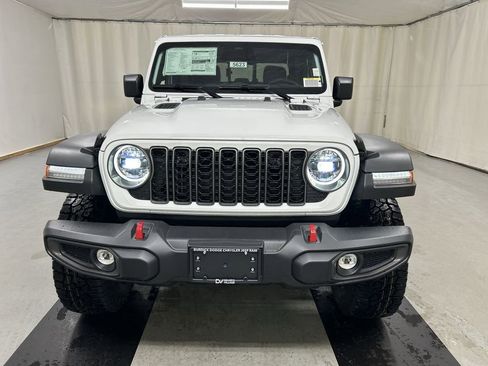 New 2026 Jeep Gladiator Rubicon AWD/4WD image 3