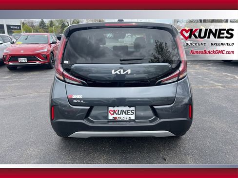 Used 2024 Kia Soul LX w/ Option Group 015 FWD image 6