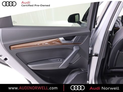 Used 2023 Audi Q5 2.0T Premium w/ Convenience Package AWD/4WD image 21