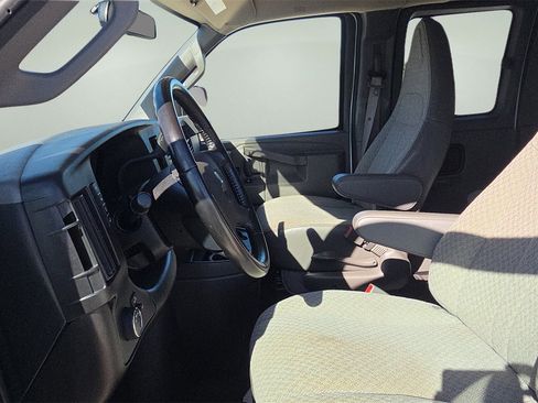 Used 2023 Chevrolet Express 3500 LS image 18