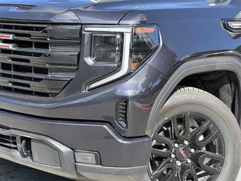 New 2025 GMC Sierra 1500 Elevation image 6