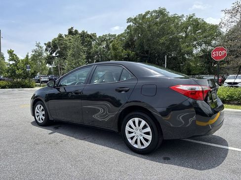 Used 2014 Toyota Corolla LE FWD image 26