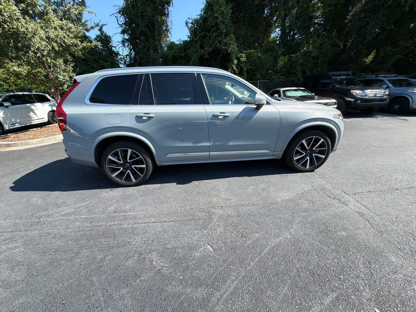 Used 2024 Volvo XC90 B5 Plus w/ Protection Package AWD/4WD image 18