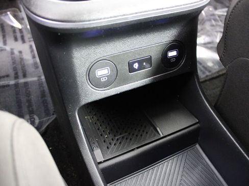 Used 2024 Hyundai Ioniq 5 SEL image 26