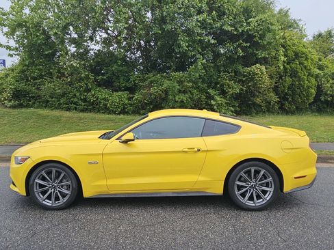 Used 2015 Ford Mustang GT Premium RWD image 2