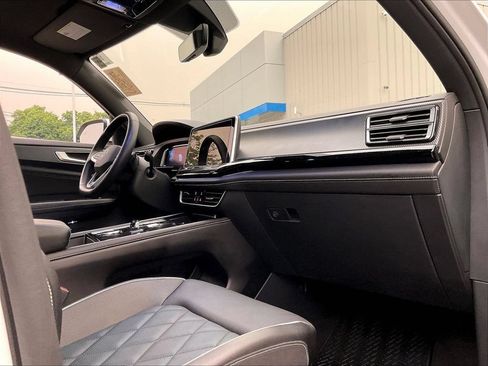 Used 2024 Volkswagen Atlas Cross Sport SEL Premium R-Line AWD/4WD image 14