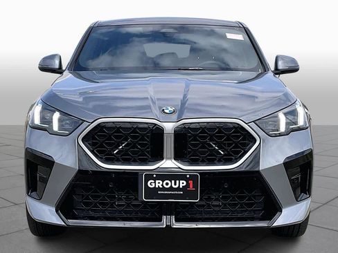 Used 2025 BMW X2 xDrive28i image 4