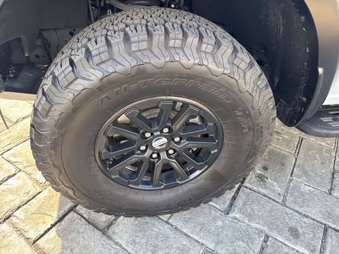 Used 2025 Ford F150 Raptor image 5