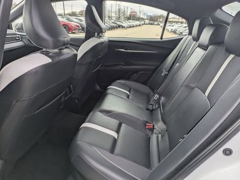 Used 2025 Toyota Camry SE image 27