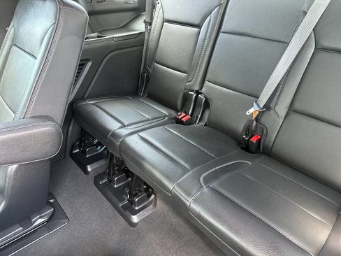 Used 2023 GMC Yukon Denali w/ Denali Reserve Package AWD/4WD image 18