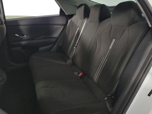 Used 2021 Hyundai Elantra SEL w/ Convenience Package FWD image 18