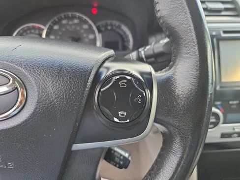 Used 2012 Toyota Camry XLE image 28