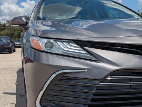 Used 2023 Toyota Camry XLE AWD/4WD image 10