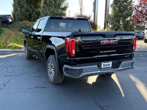 Used 2025 GMC Sierra 1500 SLT AWD/4WD image 4