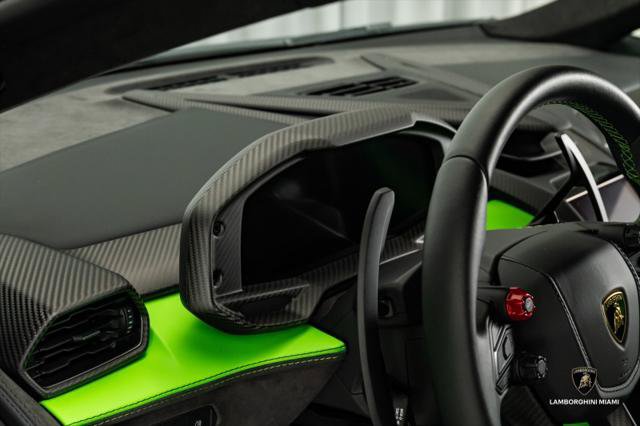 Used 2024 Lamborghini Revuelto AWD/4WD image 45