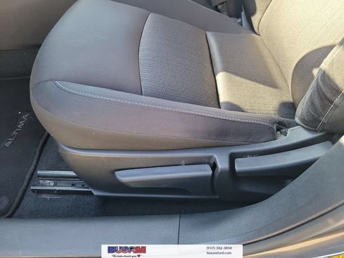 Used 2023 Nissan Altima 2.5 S FWD image 16
