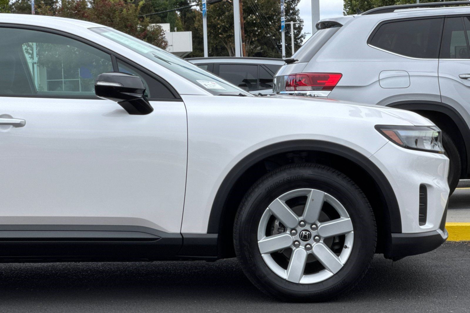 Used 2024 Honda Prologue EX image 35