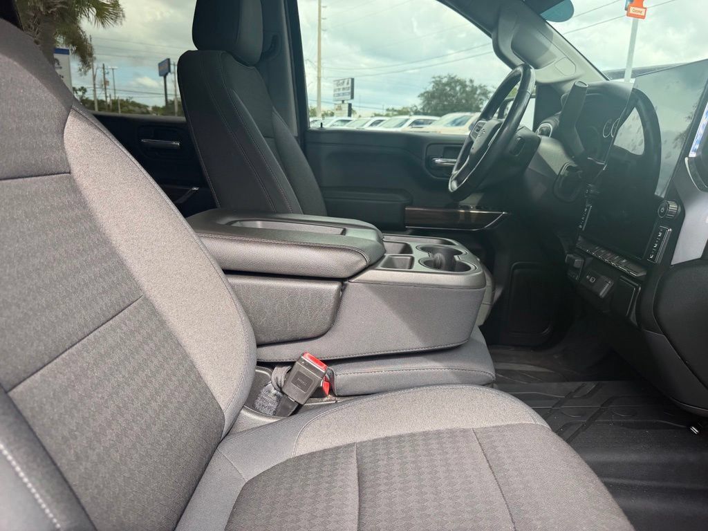 Used 2019 Chevrolet Silverado 1500 RST w/ All-Star Edition AWD/4WD image 11