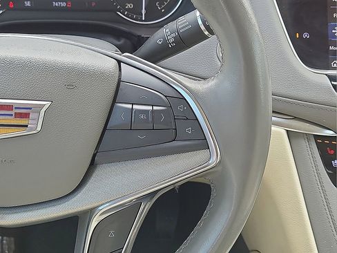 Used 2021 Cadillac XT5 Premium Luxury FWD image 20
