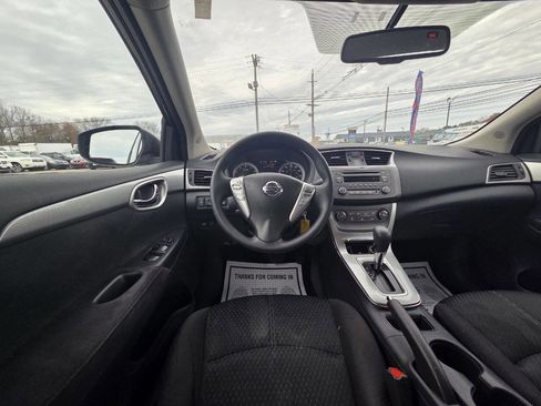 Used 2013 Nissan Sentra SR w/ Electronics Pkg image 20