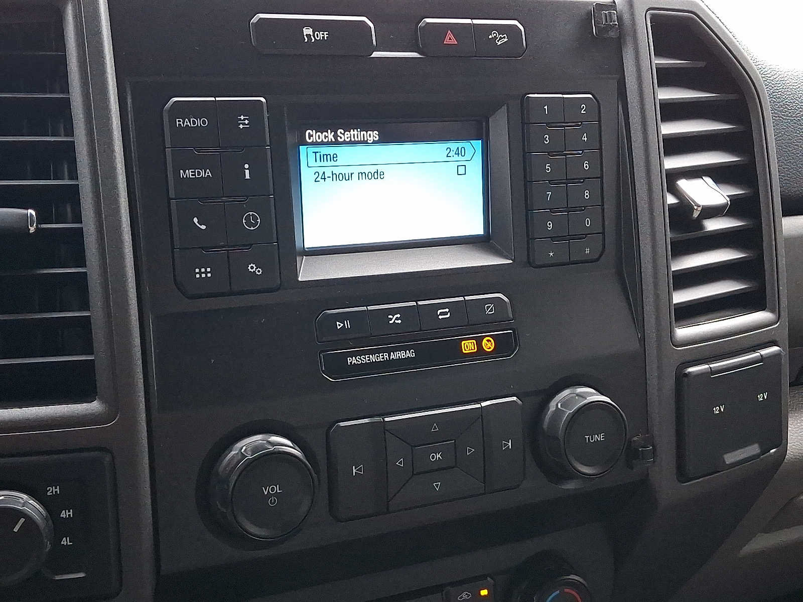 Used 2021 Ford F250 XL w/ Power Equipment Group AWD/4WD image 16