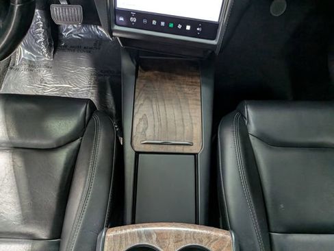 Used 2020 Tesla Model X Long Range image 12