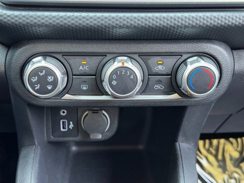 Used 2021 Nissan Kicks S FWD image 24