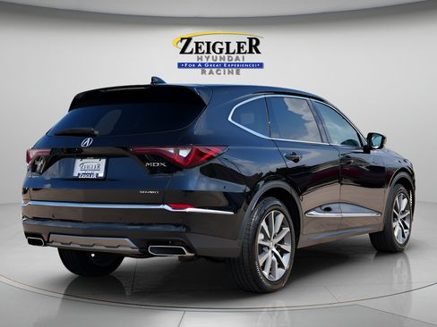Used 2025 Acura MDX SH-AWD w/ Technology Package image 7
