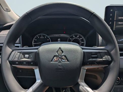 New 2026 Mitsubishi Outlander ES FWD image 27