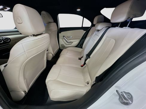 Used 2021 Mercedes-Benz A 220 4MATIC image 29