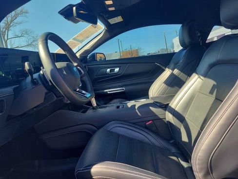 Used 2024 Ford Mustang GT Premium image 19