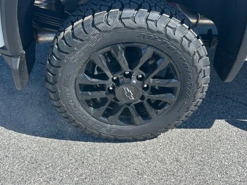New 2026 Chevrolet Silverado 2500 LT w/ Trail Boss Package AWD/4WD image 11