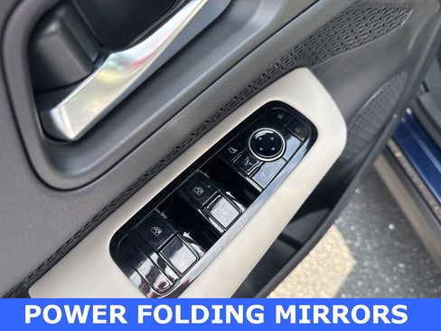 Used 2023 Nissan Ariya FWD image 14