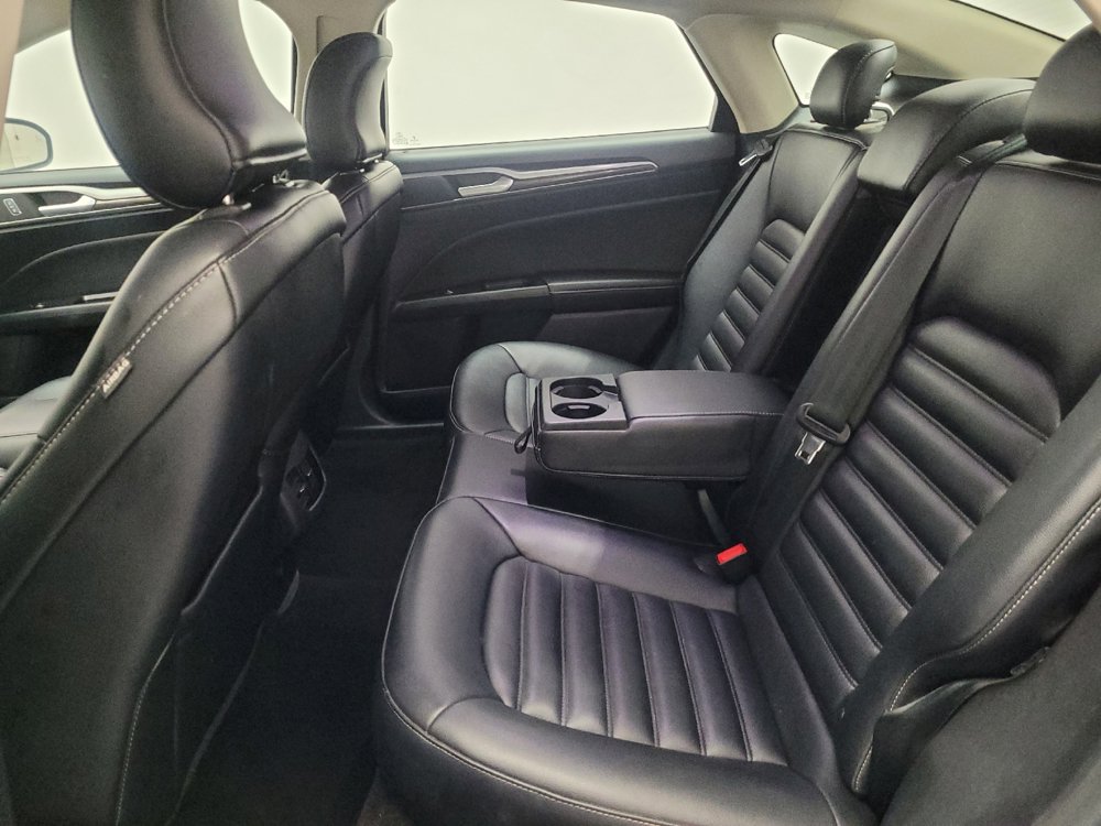 Used 2019 Ford Fusion SEL FWD image 18