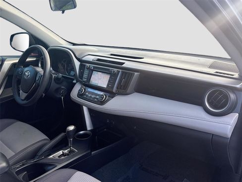Used 2014 Toyota RAV4 XLE image 30