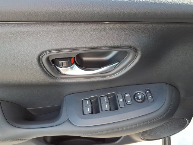 Certified 2026 Honda HR-V LX image 11