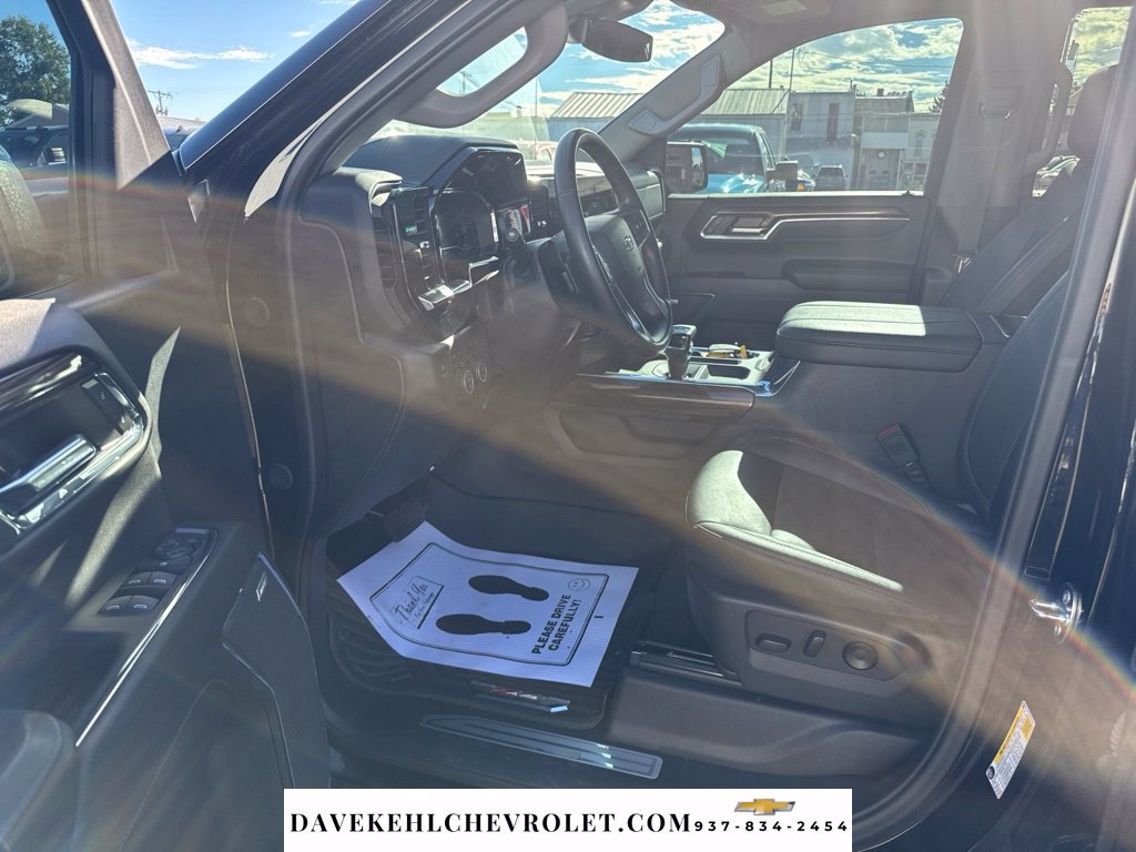 Used 2024 Chevrolet Silverado 1500 LT Trail Boss w/ Convenience Package II AWD/4WD image 10