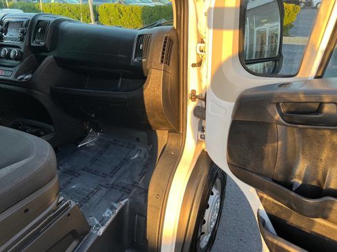 Used 2021 RAM ProMaster 2500 image 28